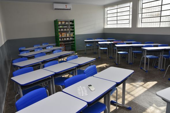 Prefeitura de Cuiab | Secretaria de Educao orienta unidades rurais a adotarem medidas preventivas contra as queimadas
