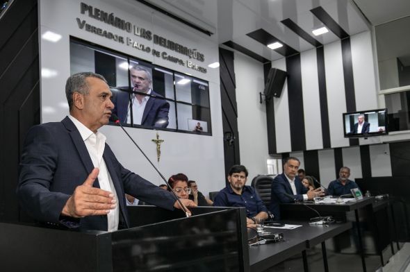 Prefeitura de Cuiab | Dilogo entre especialistas, secretrio, tcnicos ambientais da Prefeitura e pesquisadores da UFMT analisam as impactos da situao climtica na capital durante audincia pblica