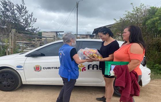 Prefeitura de Curitiba presta assistncia s famlias atingidas por incndio