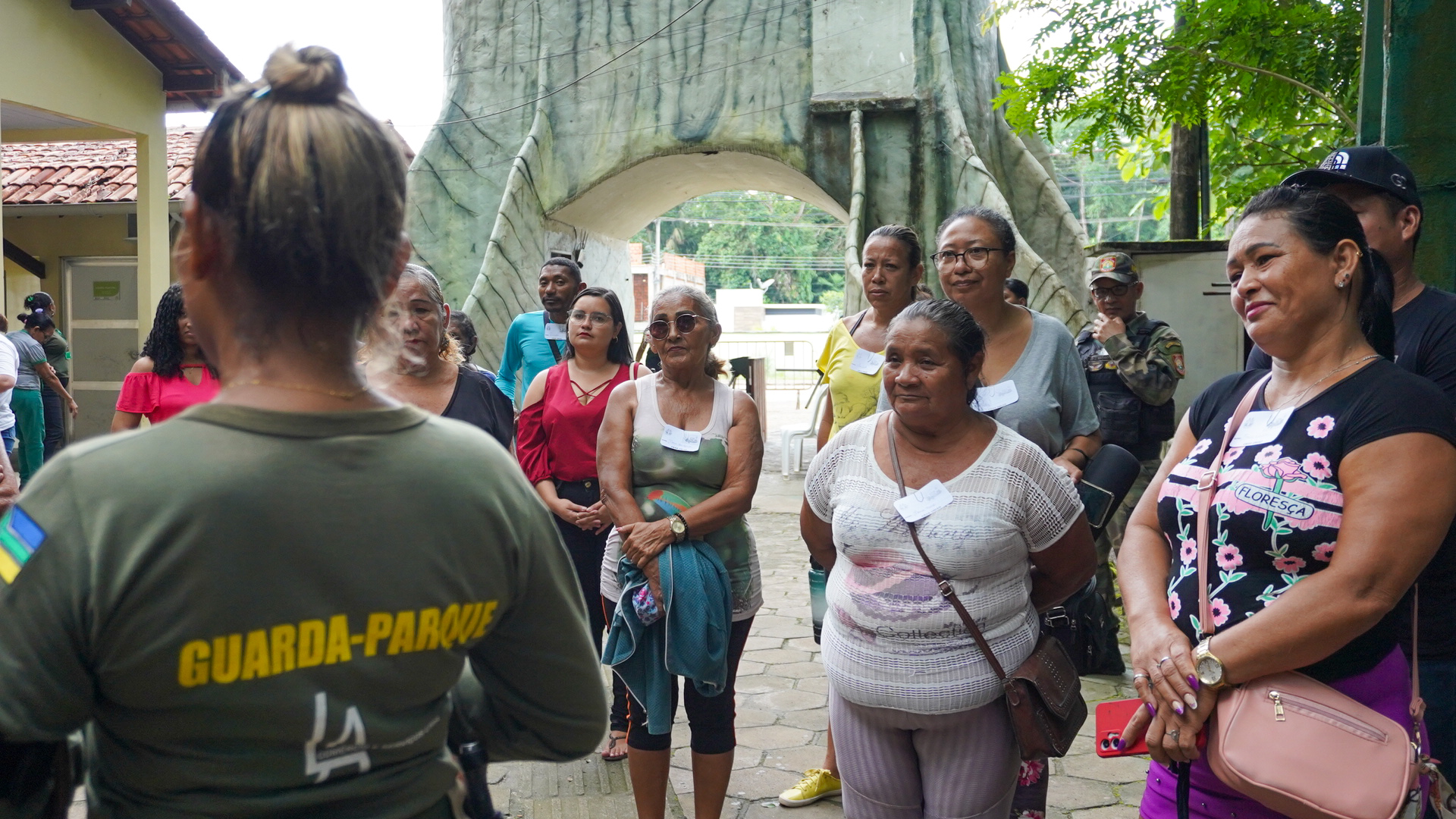Idosos do projeto “Melhor Idade” da Prefeitura de Macapá participam de passeio guiado no Bioparque da Amazônia 